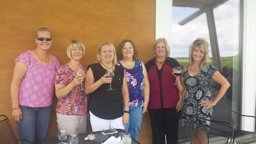 4 Daughters winery group photo