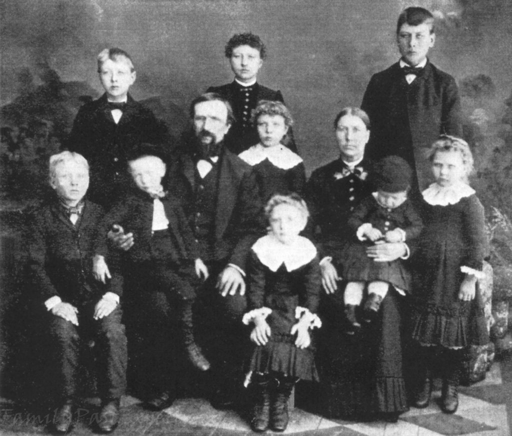 Halvor Stemson Family 1887