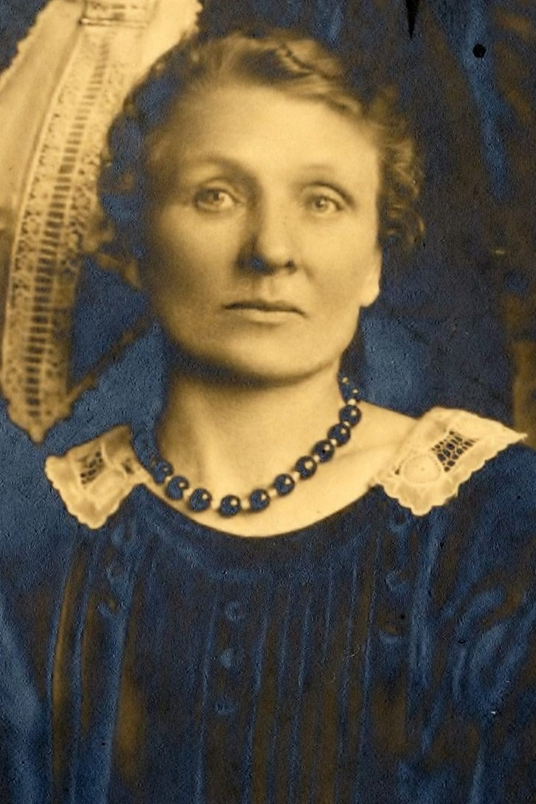 Bertha H. Stemson born 05 Mar (147 years ago)